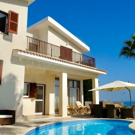 On The First Line Villa Peyia